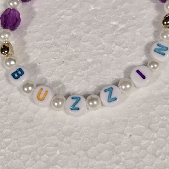 Buzzin Kids Beaded Bracelet - Purple and Gold - Picture 7 of 7